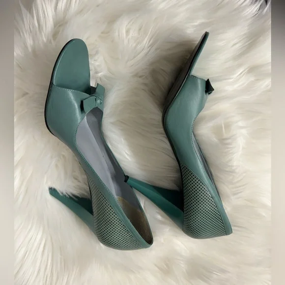 BCBG Peeptoe Heels - Picture 6 of 8